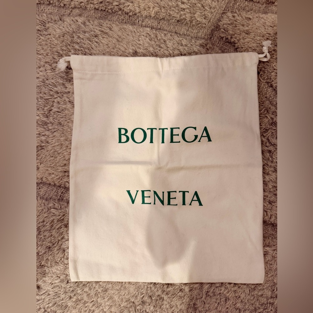 Bottega Veneta dust bag 16x13